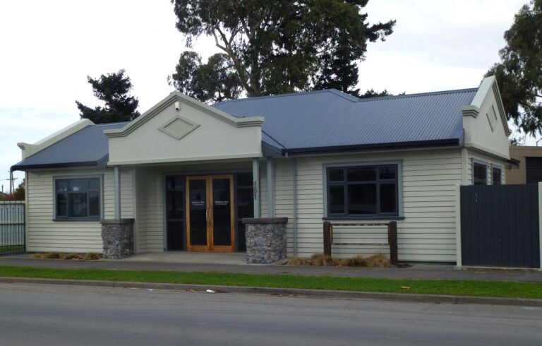 building02
